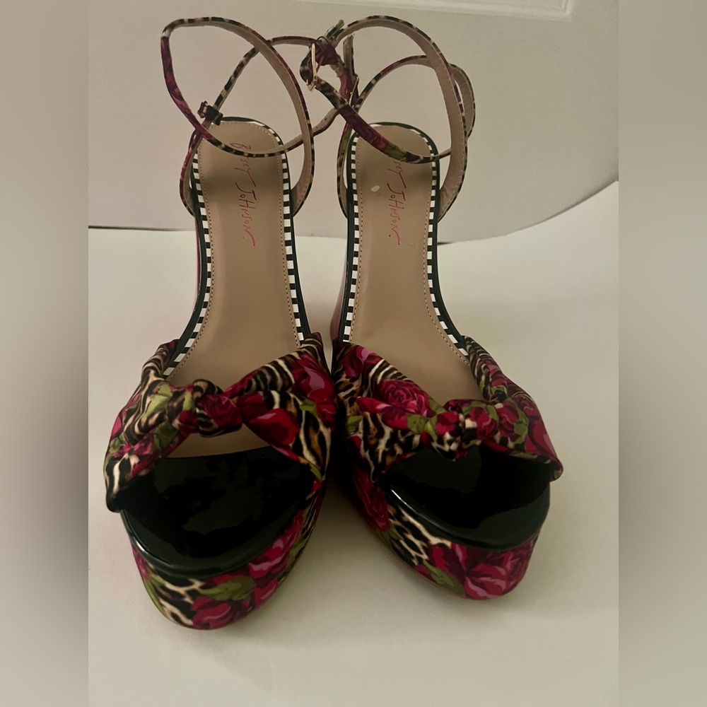 Betsey Johnson Heels Women’s Size 11 Brylie Floral
Platform Ankle Strappy - Picture 2 of 12